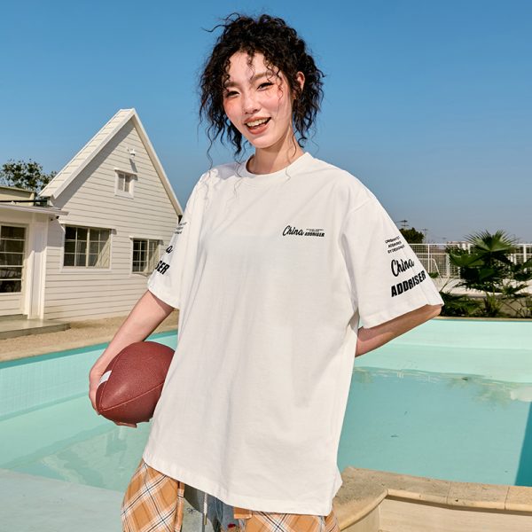 Trendy American Retro Letter Print Short-Sleeve T-Shirt for Couples â€“ Unisex Loose Fit Summer Style 2025