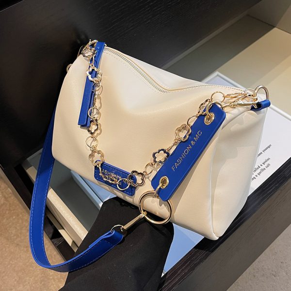 Trendy Chain Crossbody Bag for Women - Versatile Stylish Pillow Bag for Spring/Summer 2025 Fashion