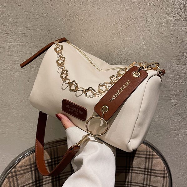 Trendy Chain Crossbody Bag for Women - Versatile Stylish Pillow Bag for Spring/Summer 2025 Fashion