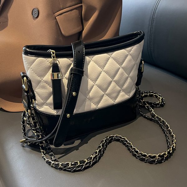 Trendy Diamond Quilted Chain Shoulder Crossbody Bag for Women - Versatile Slouchy Style for Spring and Summer 2025 Fashion