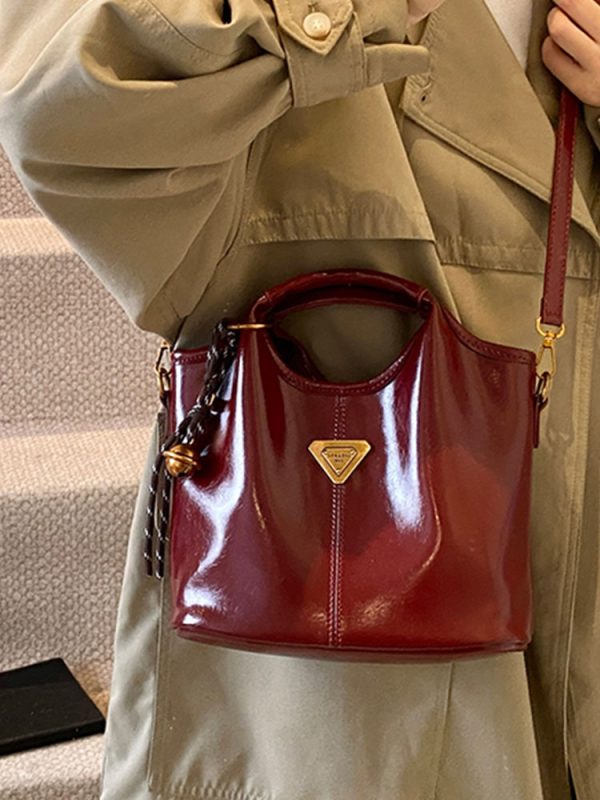 Trendy Korean Oil Wax Leather Small Square Shoulder Bag for Women - Versatile 2025 High-End Fashion Accessory