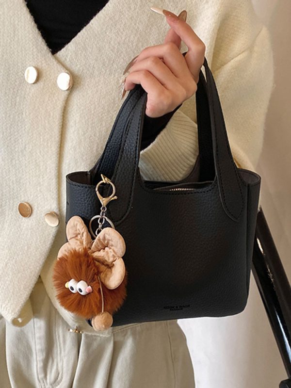 Trendy Korean Style Bucket Bag for Women - Minimalist Versatile Shoulder Bag for Winter 2025, High-End Casual Fashion