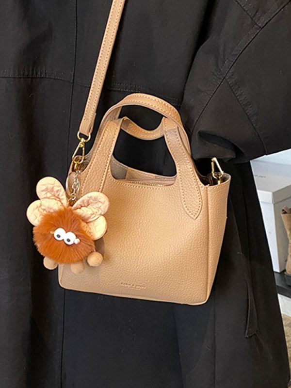 Trendy Korean Style Bucket Bag for Women - Minimalist Versatile Shoulder Bag for Winter 2025, High-End Casual Fashion