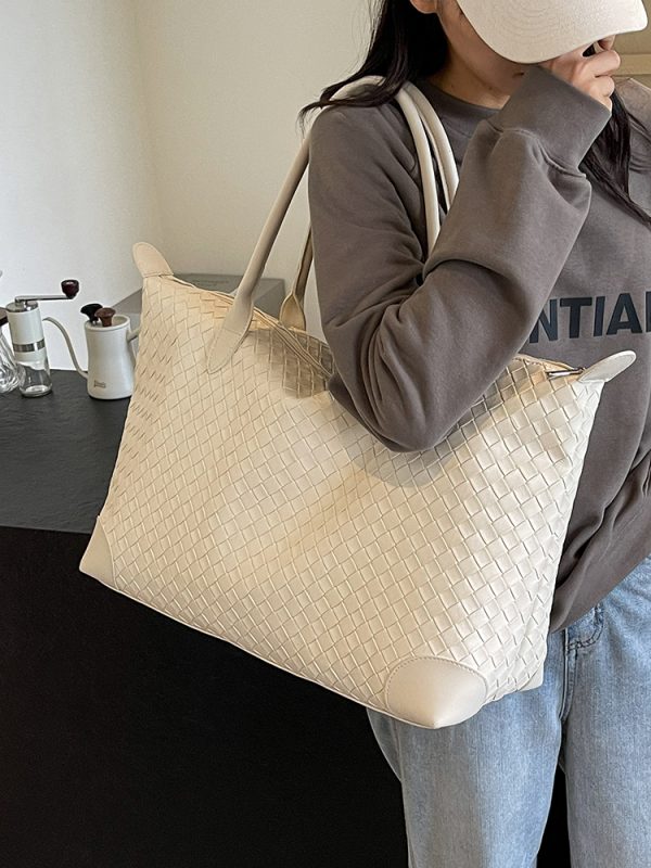 Trendy Korean Style Large Capacity Tote Bag for Women, Versatile Shoulder Bag for Summer 2025, High-End Commuting Essential
