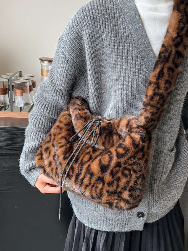 Trendy Leopard Print Fluffy Women's Shoulder Bag, 2025 Summer Large Capacity Tote and Crossbody Bag for Commuting
