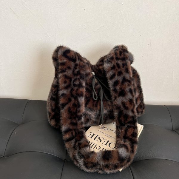 Trendy Leopard Print Fluffy Women's Shoulder Bag, 2025 Summer Large Capacity Tote and Crossbody Bag for Commuting