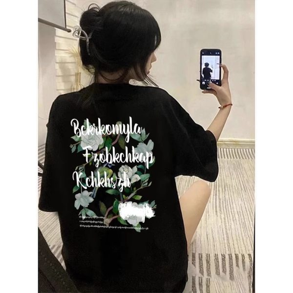 Trendy Loose Fit Short Sleeve T-Shirt for Women - Plus Size Hip-Hop Style, Casual Cotton Top for Chubby Girls