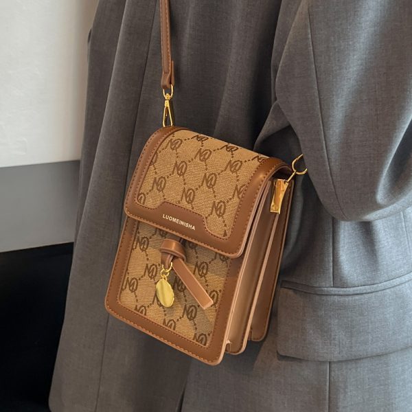 Trendy Mini Square Bag for Women - 2025 French-Style Retro Phone Bag for Spring and Summer, Fashionable Small Crossbody Purse