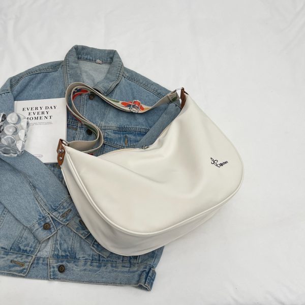 Trendy Nylon Oxford Shoulder Dumpling Bag for Women - Large Capacity Crossbody Bag for Students and Commuting, 2025 Style