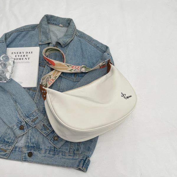Trendy Nylon Oxford Shoulder Dumpling Bag for Women - Large Capacity Crossbody Bag for Students and Commuting, 2025 Style