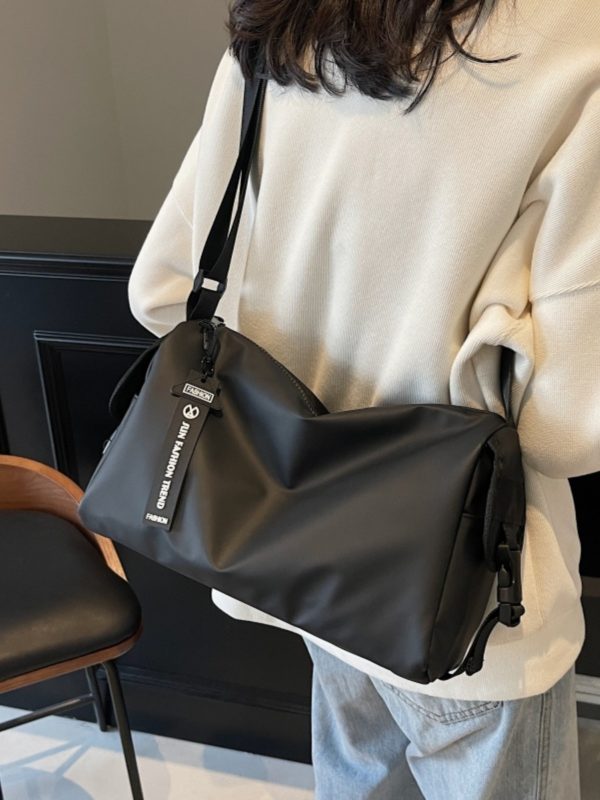 Trendy Nylon Shoulder Bag for Women - Large Capacity Commuting Pillow Crossbody Bag - Versatile Sports Tote 2025