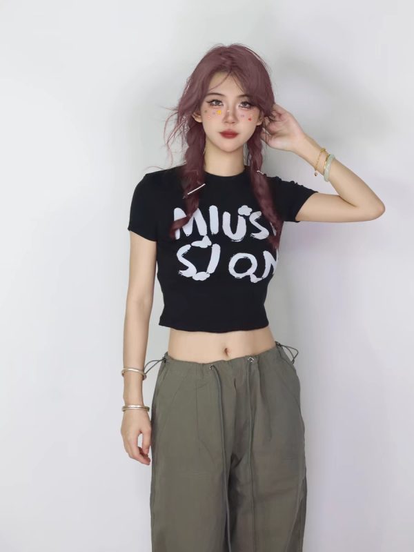 Trendy Off-Shoulder Crop Top for Women, Slim-Fit Jazz Style, Summer Body-Hugging Fashion, 90s Inspired