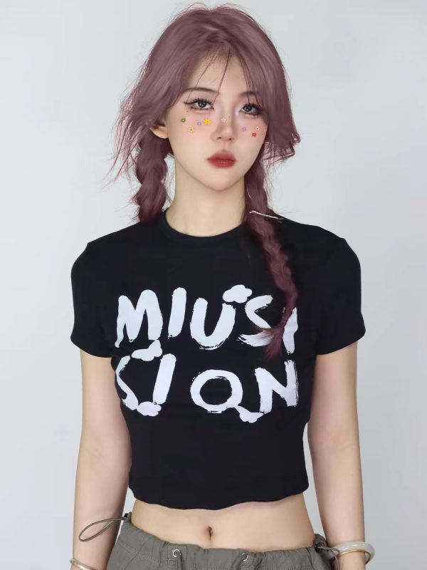 Trendy Off-Shoulder Crop Top for Women, Slim-Fit Jazz Style, Summer Body-Hugging Fashion, 90s Inspired