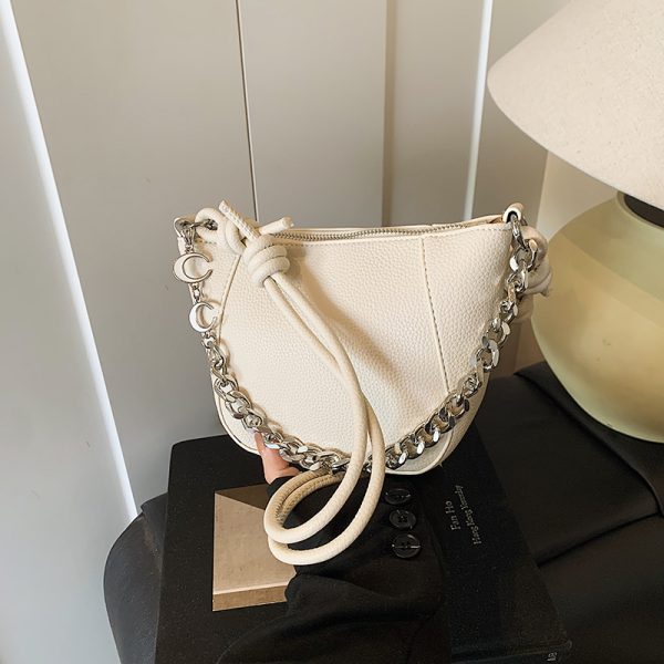 Trendy Red Shoulder Underarm Bag - 2025 High-End Women's Crossbody Bucket Bag for Commuting and Everyday Style