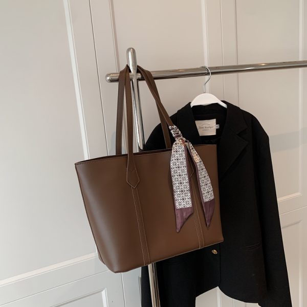 Trendy Retro Women's Tote Bag - Versatile Commuting Shoulder Bag for College Students - Spring Summer 2025 Fashion