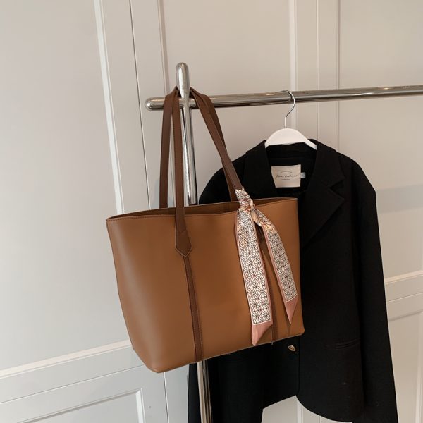Trendy Retro Women's Tote Bag - Versatile Commuting Shoulder Bag for College Students - Spring Summer 2025 Fashion