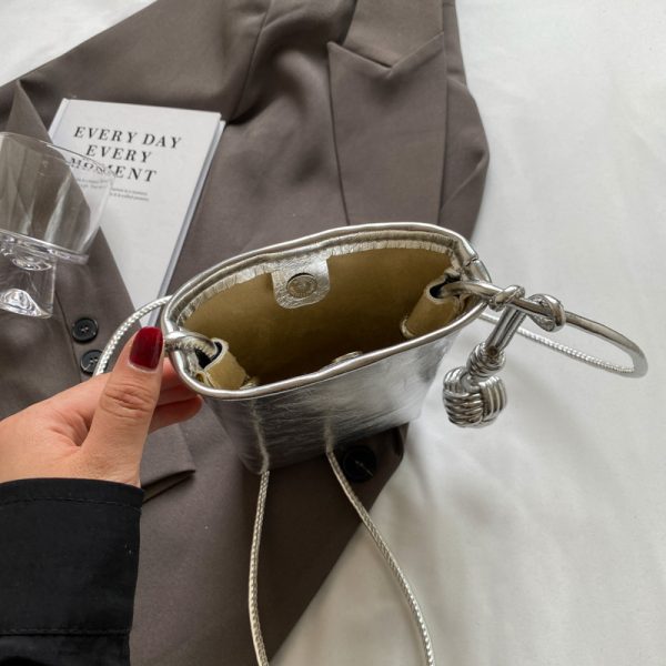 Trendy Silver Crossbody Phone Bag for Women, Lightweight Mini Bag with Unique Texture for Summer 2025 Fashion