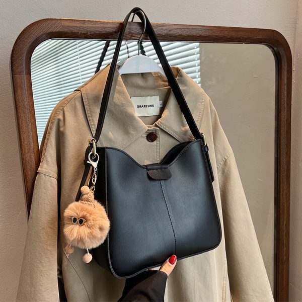 Trendy Spring Summer 2025 Women's Bucket Bag - Versatile High-End Crossbody Shoulder Bag for Everyday Use