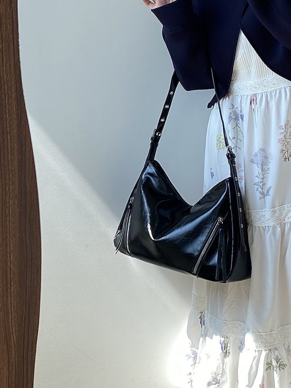 Trendy Unisex Large Capacity Tote Bag - Versatile Commuter Shoulder Crossbody Bag for Women - Stylish 2025 Fashion Essential