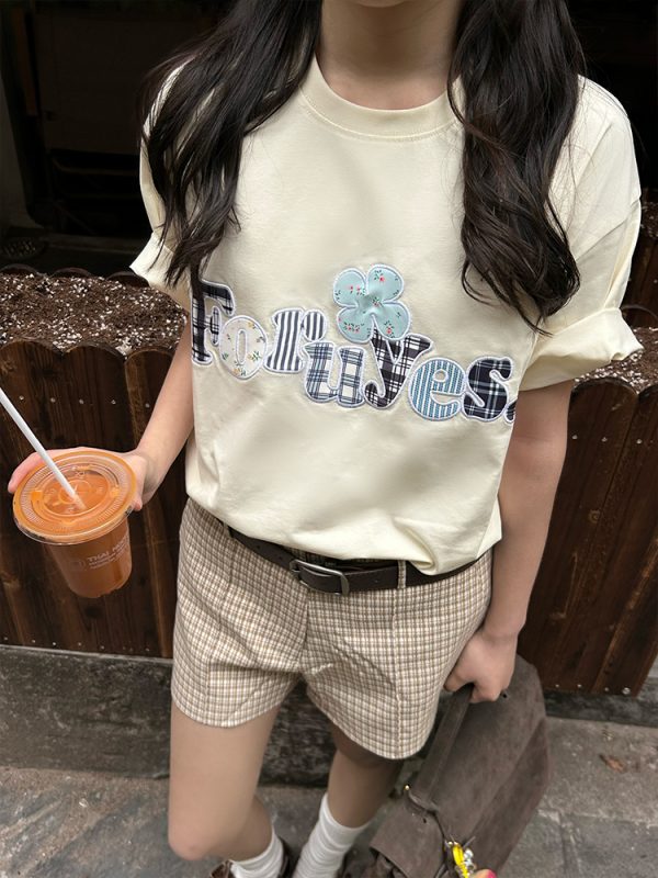 Trendy Unisex Short Sleeve T-Shirt with Plaid Floral Patch Embroidery - Summer Loose Fit Casual Wear