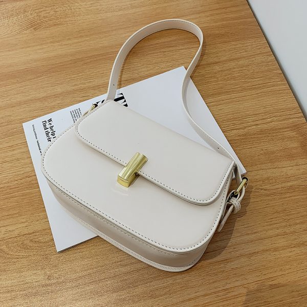 Trendy Women's 2025 Retro Crossbody Bag - Versatile Fashionable Shoulder Bag for Stylish Outfits
