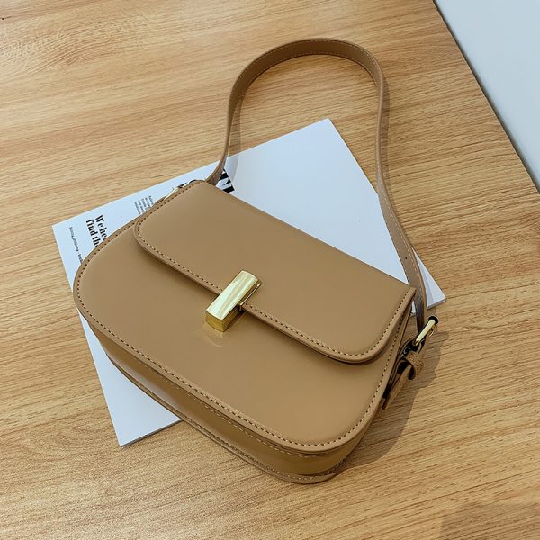 Trendy Women's 2025 Retro Crossbody Bag - Versatile Fashionable Shoulder Bag for Stylish Outfits