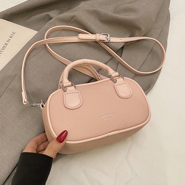 Trendy Women's High-End Shoulder Bag 2025 - Versatile Crossbody Handbag for Commuting and Daily Use