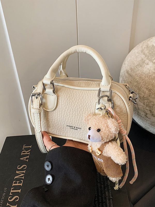 Trendy Women's High-End Shoulder Bag 2025 - Versatile Crossbody Handbag for Commuting and Daily Use