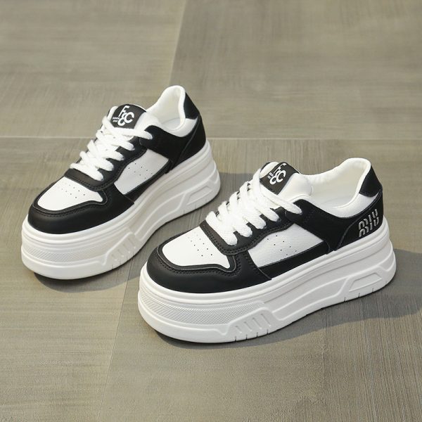 Trendy Women's Little White Sneakers 2024 - Thick-Soled Casual Platform Shoes for Petite Height with Hidden Elevation