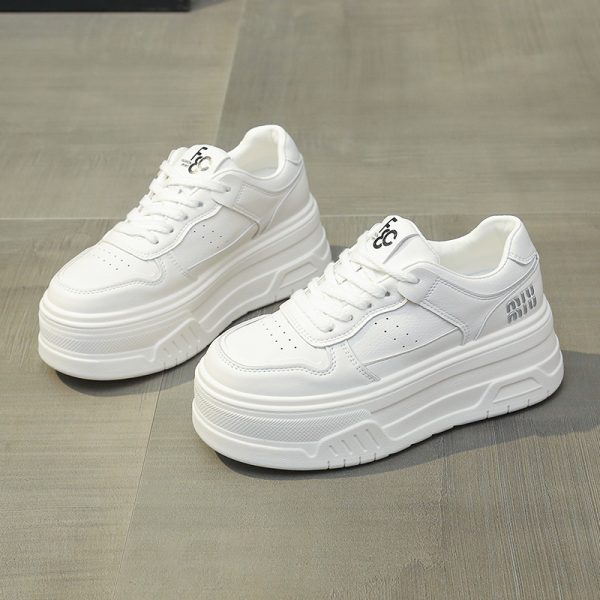Trendy Women's Little White Sneakers 2024 - Thick-Soled Casual Platform Shoes for Petite Height with Hidden Elevation