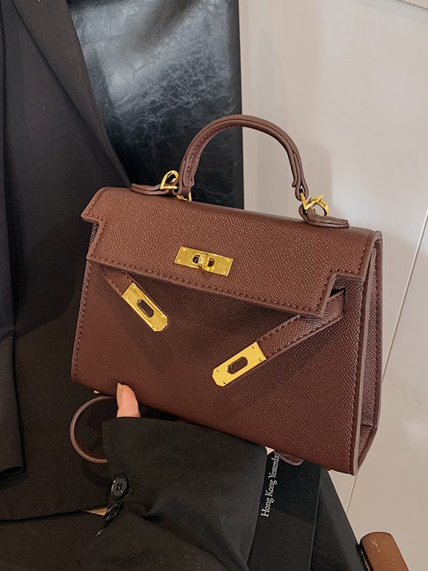 Trendy Women's Shoulder Bag - High-End Kelly Style, Versatile Fashion for Spring 2025, Chic Niche Design