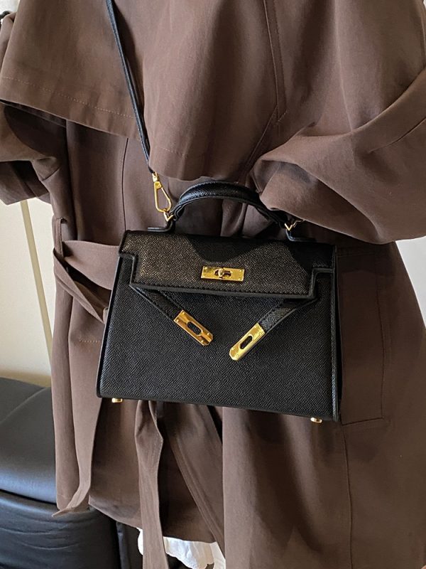 Trendy Women's Shoulder Bag - High-End Kelly Style, Versatile Fashion for Spring 2025, Chic Niche Design