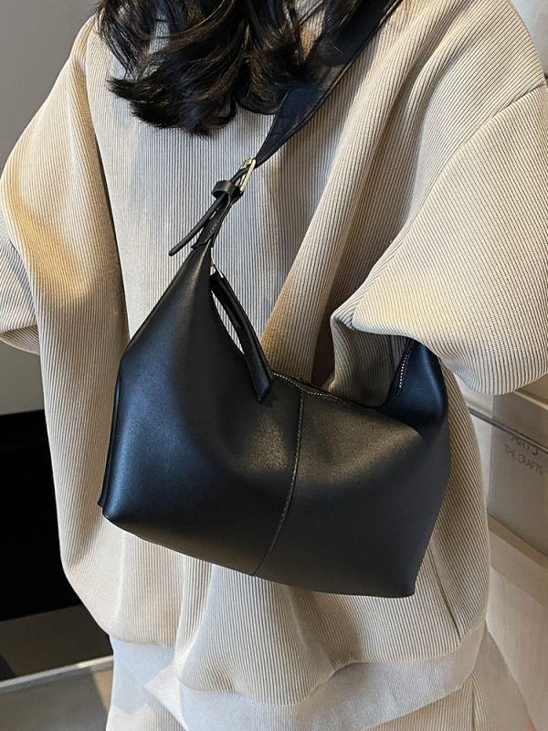 Trendy Women's Shoulder Bag 2025 - Versatile Casual Underarm Bag for Commuting - High-End Fashion Accessory