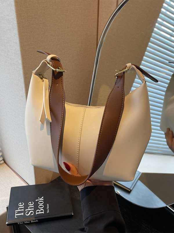 Trendy Women's Shoulder Bag 2025 - Versatile Casual Underarm Bag for Commuting - High-End Fashion Accessory