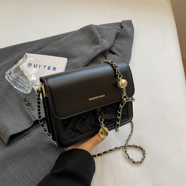 Trendy Women's Summer Diagonal Cross Small Square Bag - Diamond Quilted Chain Shoulder Bag for High-End Fashion 2025