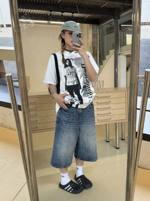 Unisex American Retro Washed Lightning Pattern Loose Fit Seven-Point Denim Shorts - Streetwear Summer Style