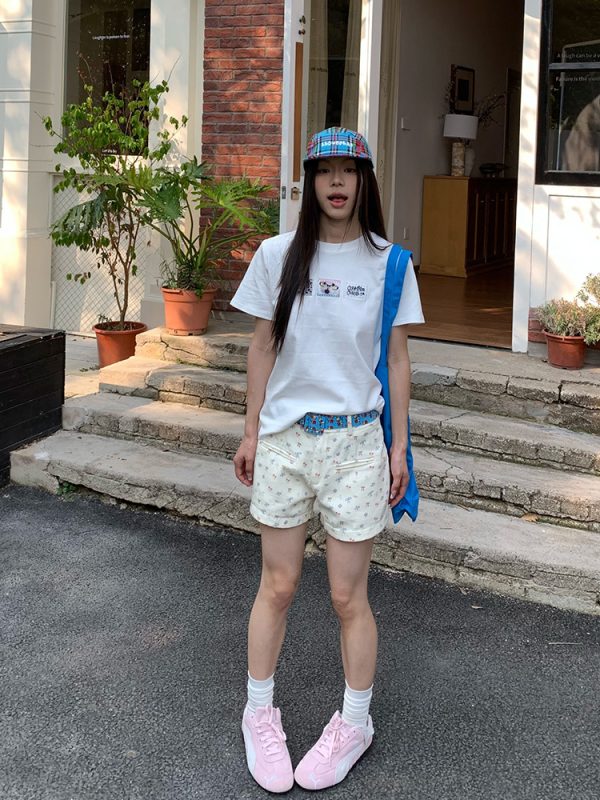 Unisex Fun Cat Patch Embroidery Short Sleeve T-Shirt - American Style Summer Versatile Basic Top for 90s and Y2K Fashion
