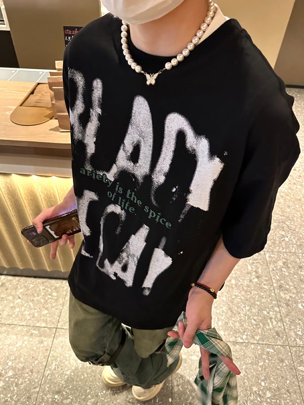 Unisex Graffiti Letter Printed Short Sleeve T-Shirt - Loose Fit Summer High Street Style for Men and Women
