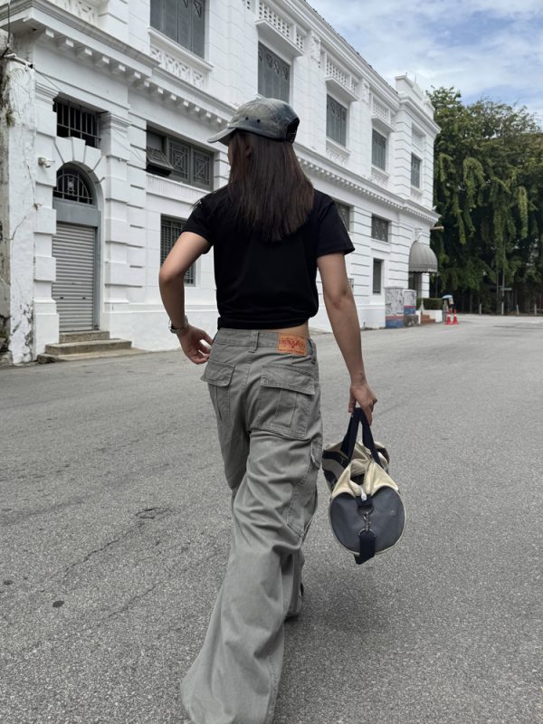 Unisex High Street Multi-Pocket Cargo Pants with Curved Knife Design - Loose Fit, Casual, Washed Look, Perfect for Y2K Style