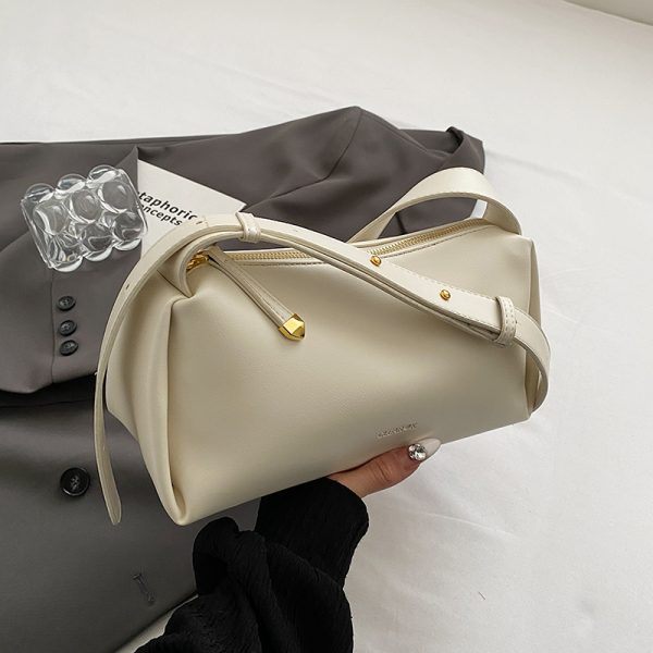 Versatile Korean Minimalist High-End Shoulder Bag for Women - 2025 Spring/Summer Crossbody Commuting Collection
