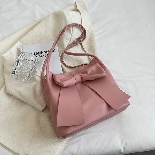 Versatile Large Capacity Shoulder Bag for Women, Trendy Hand-Held Tote for Spring/Summer 2025, Perfect Commuter Accessory