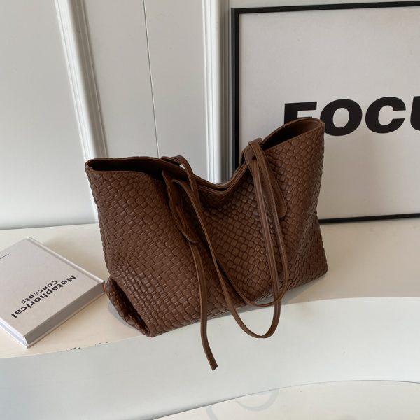 Versatile Large-Capacity Shoulder Tote Bag for Women - High-End Autumn/Winter 2025 Commuting Bag for Work and Leisure