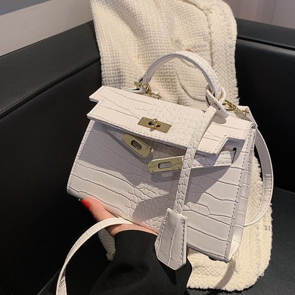 Versatile Retro Crocodile Pattern Crossbody Handbag - Small Square Bag for Spring/Summer 2025, Fashionable Women's Accessory
