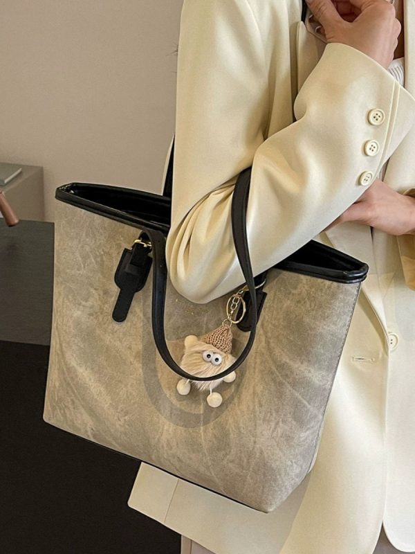 Versatile Single-Shoulder Tote Bag for Women, Large Capacity Commuter Bag, 2025 Spring/Summer Fashion, Stylish for Students