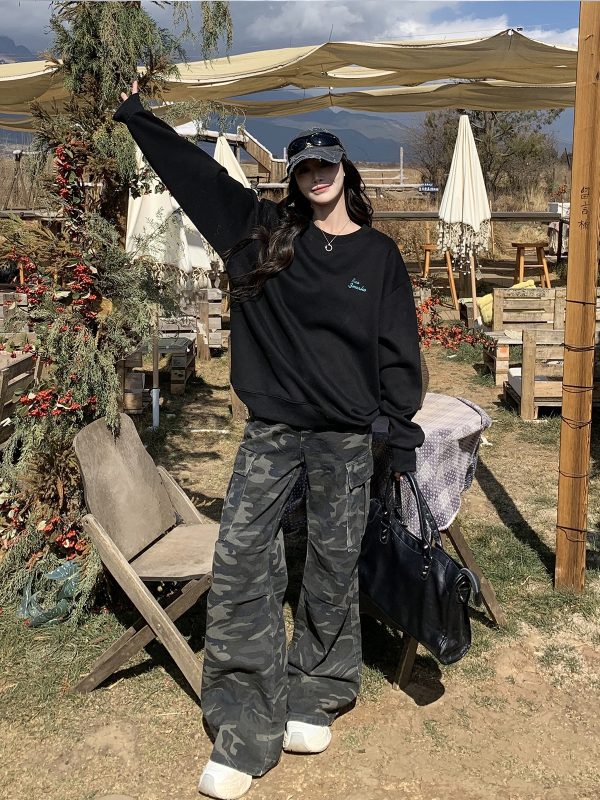 Vintage Camouflage Cargo Pants for Women, Multi-Pocket Loose Straight Wide-Leg Style, 90s Inspired Fashion