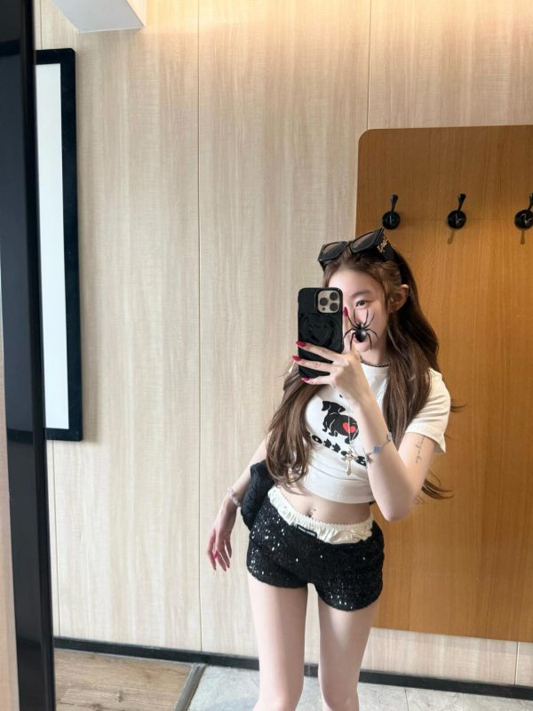Vintage Cute Dog Print Short White T-Shirt for Women - American-Style Slim Fit Summer Top, Spicy Girl Vibe