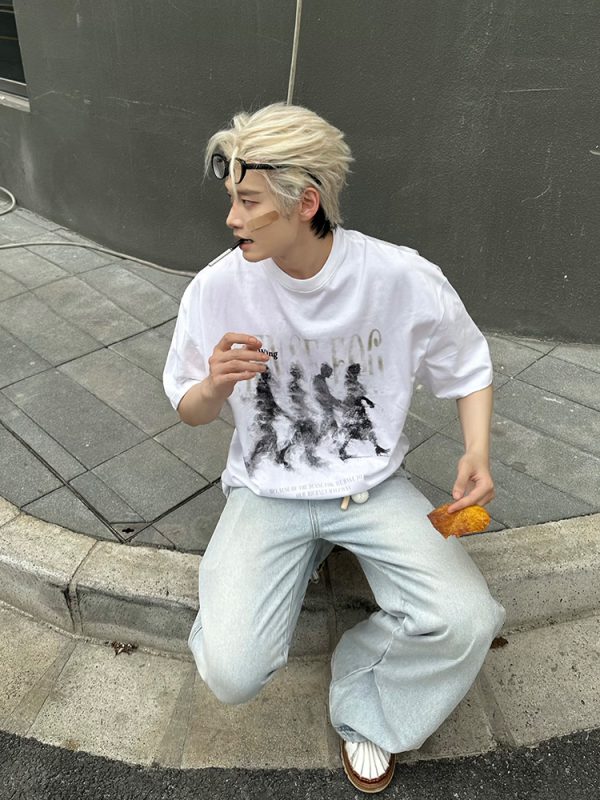 Vintage Distressed Blurry Portrait Print Short Sleeve Unisex Casual Streetwear T-Shirt for Summer, Retro 90s Style