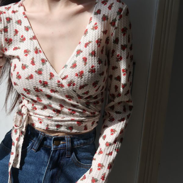 Vintage Floral Deep V-Neck Long Sleeve Cardigan Shirt for Women - Slim Fit Summer Sun Protection Fashion