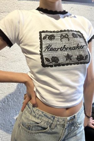 Vintage Floral Lace Printed Round Neck Short Sleeve T-Shirt for Women - Cute American Style Spring Fashion