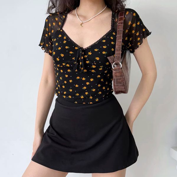 Vintage Floral Mesh V-Neck Short Sleeve Black T-Shirt for Women â€“ Slim Fit 90s Inspired Self-Made Style Top